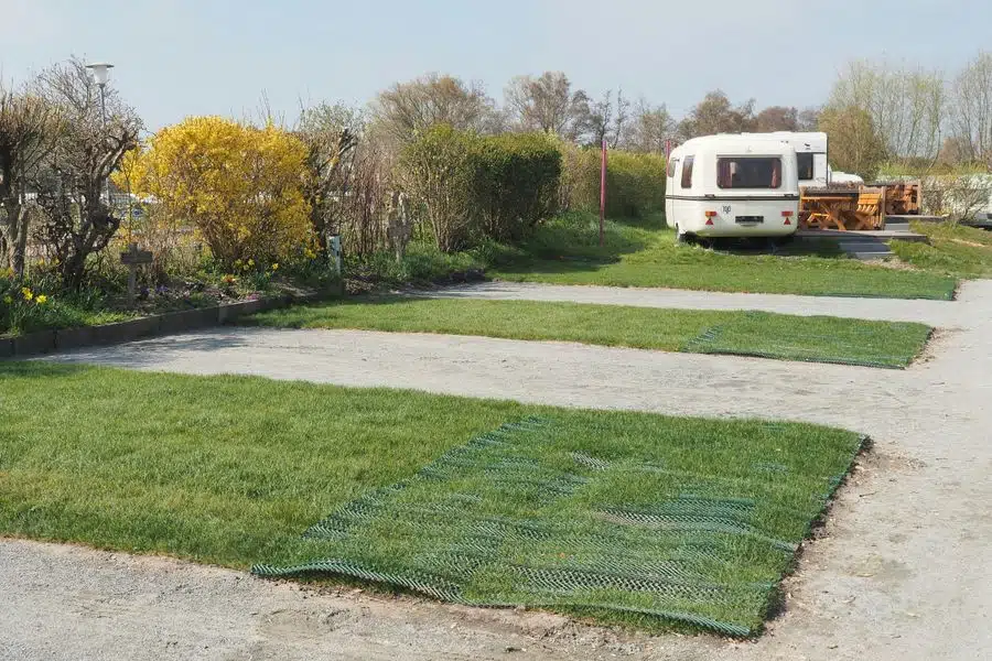 Photo 4 of 10, Site