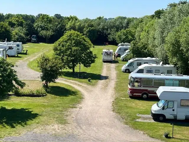 Foto 3 von 4, Platz