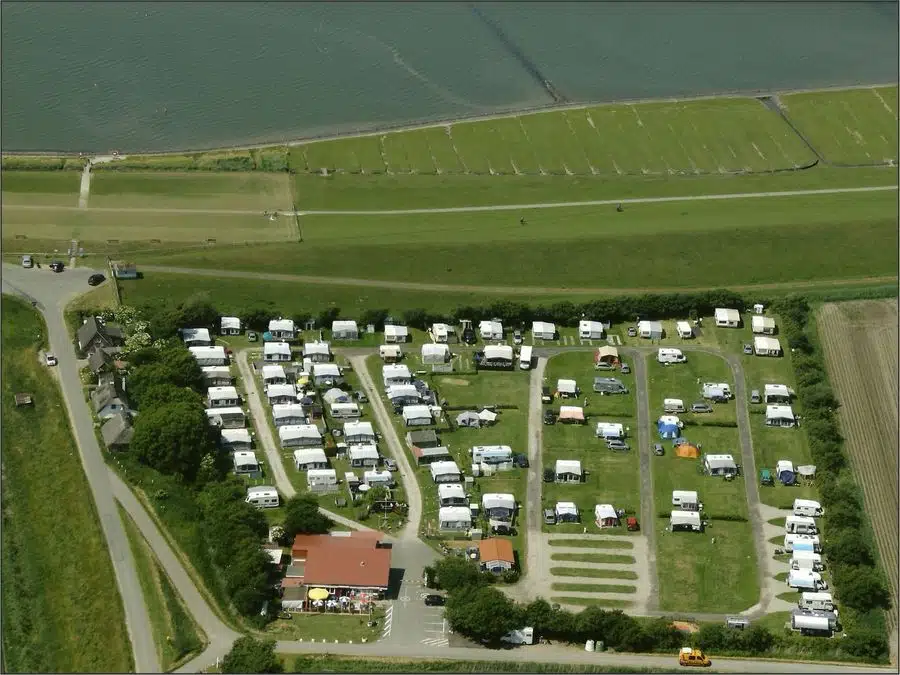 Foto 2 von 9, Platz